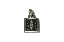 Load image into Gallery viewer, CHROME HEARTS クロムハーツ フレームドCHプラス チャーム ペンダントトップ 重量5.224g シルバ−925 1998 刻印 美品 中古 66133