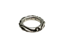Load image into Gallery viewer, CHROME HEARTS クロムハーツ スクロールバンド リング 指輪 サイズ16.5号 重量9.3g シルバ−925 1994 刻印 美品 中古 66140