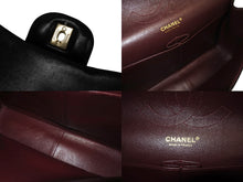 画像をギャラリービューアに読み込む, 極美品 CHANEL シャネル チェーンショルダーバッグ ラムスキン マトラッセ30 Wフラップ ブラックゴールド金具 24番台 中古 66164