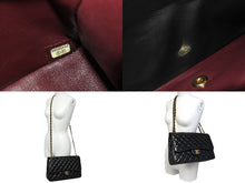 画像をギャラリービューアに読み込む, 極美品 CHANEL シャネル チェーンショルダーバッグ ラムスキン マトラッセ30 Wフラップ ブラックゴールド金具 24番台 中古 66164