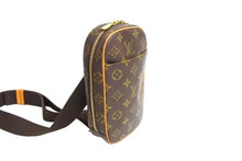 Load image into Gallery viewer, LOUIS VUITTON ルイヴィトン ポシェットガンジュ ボディバッグ M51870 モノグラム 美品 中古 66190