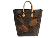 Load image into Gallery viewer, 新品同様 LOUIS VUITTON ルイヴィトン ウィズホールズ トートバッグ M40279 コムデギャルソン 川久保玲 2014 ゴールド金具 中古 66212