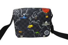 Load image into Gallery viewer, LOUIS VUITTON ルイヴィトン ディストリクトPM NM ショルダーバッグ N40238 ダミエ グラフィット シルバー金具 美品 中古 66254