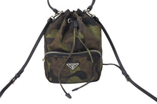 画像をギャラリービューアに読み込む, PRADA プラダ 巾着ポーチ ショルダーバッグ 2WAY トライアングルロゴ 小物入れ ミニバッグ レザー ナイロン 美品 中古 66271