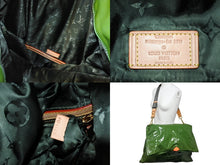Load image into Gallery viewer, LOUIS VUITTON ルイヴィトン ブサス ショルダーバッグ M93187 エナメル レザー グリーン オレンジ ゴールド 良品 中古 66320