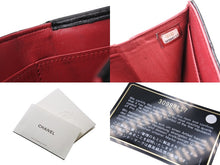 画像をギャラリービューアに読み込む, CHANEL シャネル 19 三つ折り財布 ココマーク AP1789 ラムスキン マトラッセ ゴールド金具 ブラック 美品 中古 66334