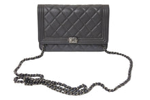 Load image into Gallery viewer, CHANEL シャネル ボーイシャネル チェーンウォレット ショルダーバッグ ラムスキン 21番台 シルバー金具 財布 ココマーク 美品 中古 66338