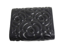 画像をギャラリービューアに読み込む, CHANEL シャネル 三つ折り財布 24番台 カメリア ココマーク ラインストーン ラムスキン ブラック ウォレット 美品 中古 66341