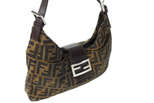 画像をギャラリービューアに読み込む, FENDI フェンディ ワンショルダーバッグ ズッカ柄 マンマバケット キャンバス レザー シルバー金具 ブラウン 美品 中古 66424