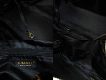 Load image into Gallery viewer, CHANEL シャネル マトラッセ ハンドバッグ ココマーク 11番台 フランス製 ラムスキン ブラック ゴールド金具 良品 中古 66482