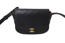 Load image into Gallery viewer, CHANEL シャネル Wフラップ マトラッセ ショルダーバッグ ココマーク 24番台 ラムスキン ブラック ゴールド金具 美品 中古 66510