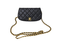 画像をギャラリービューアに読み込む, 極美品 CHANEL シャネル マトラッセ チェーンショルダーバッグ 31番台 ラムスキン ブラック マッドゴールド金具 中古 66520