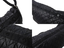 Load image into Gallery viewer, CHANEL シャネル コココクーン ショルダーバッグ 13番台 ココマーク ナイロン レザー ブラック シルバー金具 美品 中古 66529