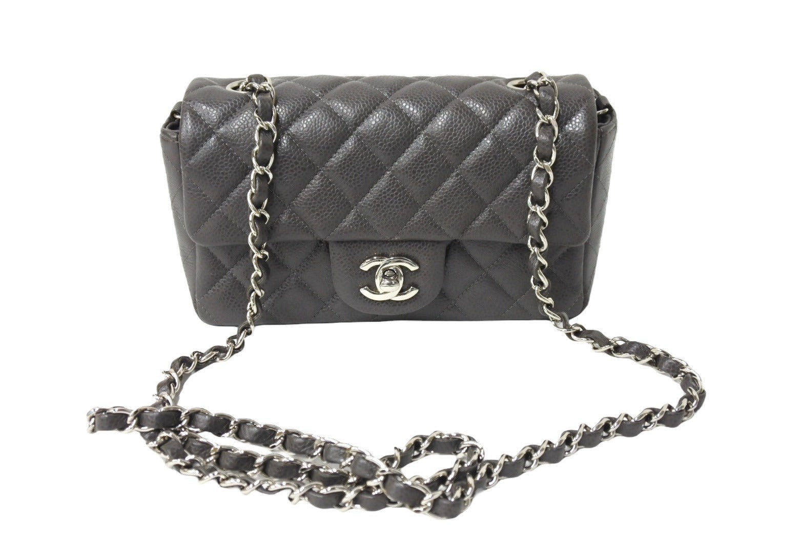 極美品 CHANEL シャネル ショルダーバッグ ミニマトラッセ ソフトキャビア チェーンショルダー 17番台 17cm グレー シルバー金具 中古  66530 – Casanova Vintage