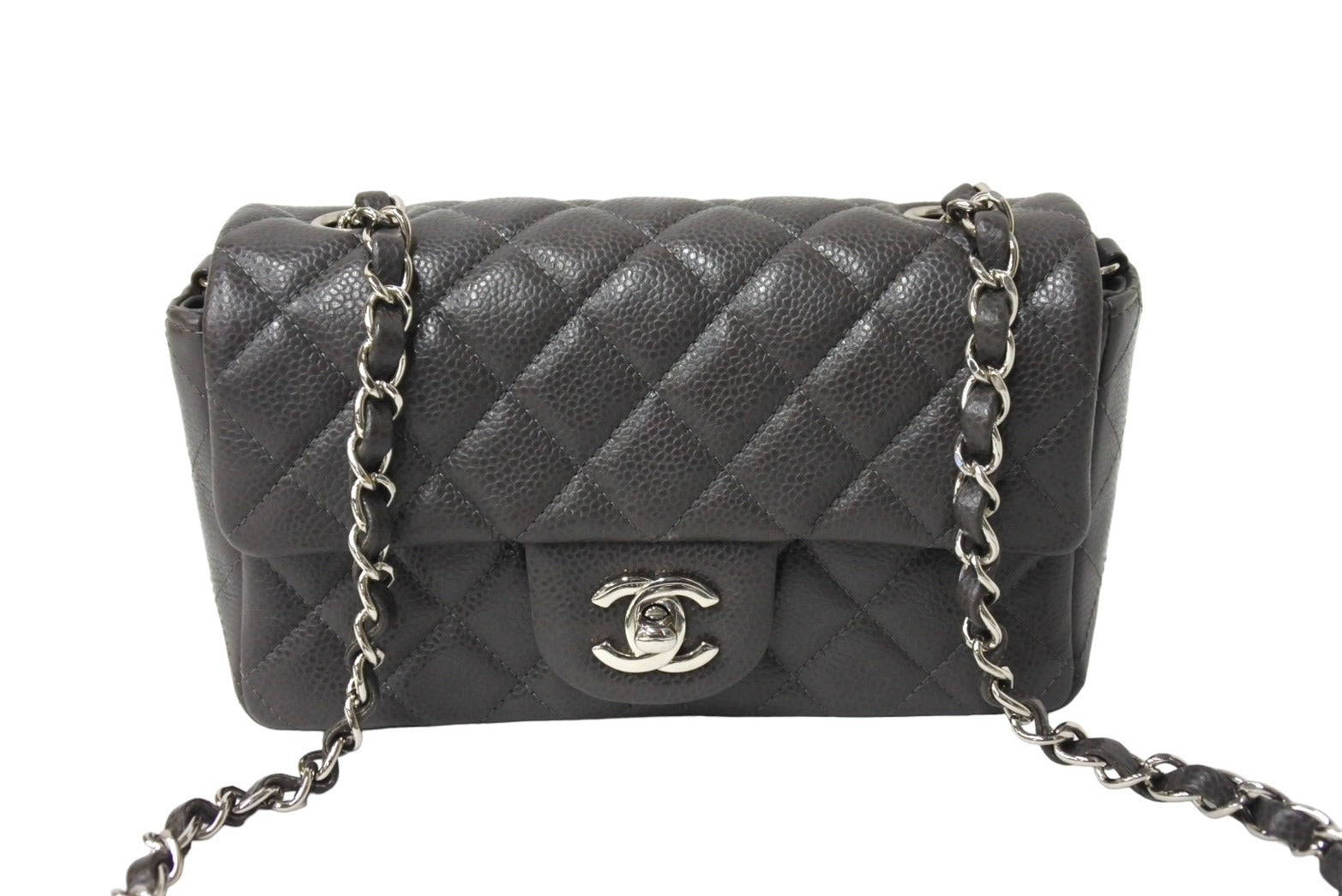 極美品 CHANEL シャネル ショルダーバッグ ミニマトラッセ ソフトキャビア チェーンショルダー 17番台 17cm グレー シルバー金具 中古  66530 – Casanova Vintage