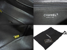 Load image into Gallery viewer, 極美品 CHANEL シャネル ショルダーバッグ ミニマトラッセ ソフトキャビア チェーンショルダー 17番台 17cm グレー シルバー金具 中古 66530