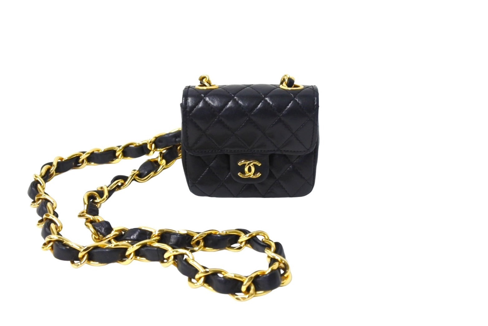 極美品 CHANEL シャネル CC ミニ ミニ マトラッセ バッグチャーム チェーン ベルト ブラック ゴールド ラムスキン ゴールド金具  ココマーク 小物 中古 66532 – Casanova Vintage