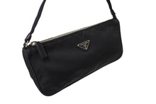 画像をギャラリービューアに読み込む, PRADA プラダ ワンショルダーバッグ アクセサリーポーチ トライアングルロゴ ナイロン ブラック シルバー金具 美品 中古 66552