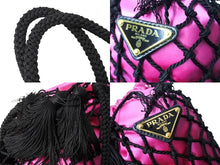 Load image into Gallery viewer, PRADA プラダ サテンネット ハンドバッグ トライアングルロゴ イタリア製 サテン ブラック ピンク ゴールド 美品 中古 66553