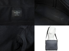 Load image into Gallery viewer, 極美品 LOUIS VUITTON ルイヴィトン ディストリクトMM ショルダーバッグ N41272 ダミエ グラフィット キャンバス シルバー金具 中古 66558