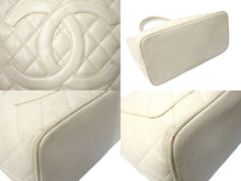 画像をギャラリービューアに読み込む, CHANEL シャネル 復刻トートバッグ ハンドバッグ ココマーク 6番台 キャビアスキン アイボリー ゴールド金具 良品 中古 66573
