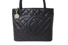 画像をギャラリービューアに読み込む, CHANEL シャネル 復刻トート トートバッグ 10番台 ココマーク カーフスキン キルティング ブラック シルバー金具 美品 中古 66575