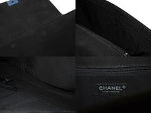 Load image into Gallery viewer, CHANEL シャネル ボーイシャネル ラージチェーンショルダー 18番台 キャビアスキン アンティークブラック 美品 中古 66576