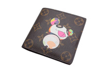 Load image into Gallery viewer, LOUIS VUITTON ルイ ヴィトン × 村上隆 コラボ 二つ折り財布 M61666 ポルトフォイユマルコ モノグラムパンダ 美品 中古 66577
