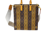 Load image into Gallery viewer, 新品同様 LOUIS VUITTON ルイヴィトン サックプラ メッセンジャー トートバッグ NIGO M45969 モノグラムストライプ ブラウン 中古 66626