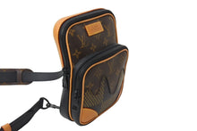 Load image into Gallery viewer, 極美品 LOUIS VUITTON ルイヴィトン NIGO アマゾンスリングバッグ ショルダーバッグ N40379 ブラウン ブラック 中古 66631
