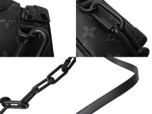 Load image into Gallery viewer, 極美品 LOUIS VUITTON ルイヴィトン モノグラム エクリプス ミニソフトトランク ショルダーバッグ M44735 ブラック 中古 66632