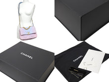 画像をギャラリービューアに読み込む, 新品同様 CHANEL 19 シャネル マトラッセ 2024 2wayショルダーバッグ グラデーションデニム ピンク ブルー 中古 66638
