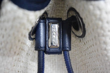 Load image into Gallery viewer, CHANEL シャネル ドーヴィル 巾着バックパック リュックサック ロゴ 23番台 ネイビー ホワイト 美品 中古 66641