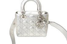 画像をギャラリービューアに読み込む, 定価92万円 Christian Dior クリスチャンディオール 新型 ハンドバッグ レディディオール スモール シルバー 中古 66646
