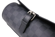 Load image into Gallery viewer, 極美品 LOUISVUITTON ルイヴィトン ダミエグラフィット エテュイ 3 モントル 腕時計ウォッチケース N41137 ブラック ロゴ 小物 中古 66656