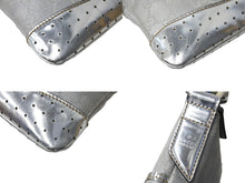 Load image into Gallery viewer, GUCCI グッチ ショルダーバッグ 147671 GGキャンバス レザー シェリーライン シルバー ポシェット クロスボディ 美品 中古 66706