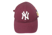 Load image into Gallery viewer, GUCCI グッチ NEW YORK YANKEES ニューヨークヤンキース キャップ 538565 モスモチーフ 刺繍 ボルドー 18AW 美品 中古 66709