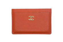 Load image into Gallery viewer, CHANEL シャネル ココマーク カードケース 6番台 2001年 レザー オレンジ ロゴ ゴールド金具 美品 中古 66735