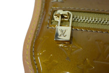 Load image into Gallery viewer, Louis Vuitton ルイヴィトン コントドゥフェ ポシェットアウル ショルダー モノグラムヴェルニ ブロンズ M92268 美品 中古 4c066089