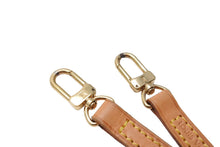 画像をギャラリービューアに読み込む, LOUIS VUITTON ルイヴィトン ショルダーストラップ バッグ アクセサリー ヌメ革 ブラウン ゴールド金具 良品 中古 66752