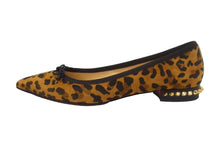 Load image into Gallery viewer, Christian Louboutin クリスチャンルブタン フラットシューズ スタッズ ヒョウ柄 サイズ35 1/2 美品 中古 66765
