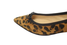 Load image into Gallery viewer, Christian Louboutin クリスチャンルブタン フラットシューズ スタッズ ヒョウ柄 サイズ35 1/2 美品 中古 66765
