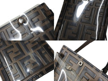 Load image into Gallery viewer, 極美品 FENDI フェンディ ミニショルダーバッグ フォンケース 2WAY ズッカ柄 シルバー金具 ブラウン 中古 66797