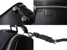 Load image into Gallery viewer, 極美品 FENDI フェンディ ショルダーバッグ ポシェット 7VA542 2WAY レザー シルバー金具 ブラック 中古 66801