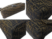 画像をギャラリービューアに読み込む, FENDI フェンディ マンマバケット 40cm ワンショルダーバッグ ブラウン ブラック キャンバス ガンメタル金具 美品 中古 66823