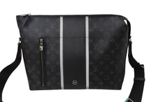 画像をギャラリービューアに読み込む, 新品同様 LOUIS VUITTON ルイヴィトン フラグメント アポロメッセンジャー MM M43411 モノグラムエクリプス 中古 66832