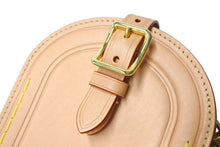 Load image into Gallery viewer, 極美品 LOUIS VUITTON ルイヴィトン ネームタグ XL クラッチ ショルダーバッグ M82225 レザー ゴールド金具 ベージュ 中古 66876