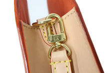 Load image into Gallery viewer, 極美品 LOUIS VUITTON ルイヴィトン ネームタグ XL クラッチ ショルダーバッグ M82225 レザー ゴールド金具 ベージュ 中古 66876