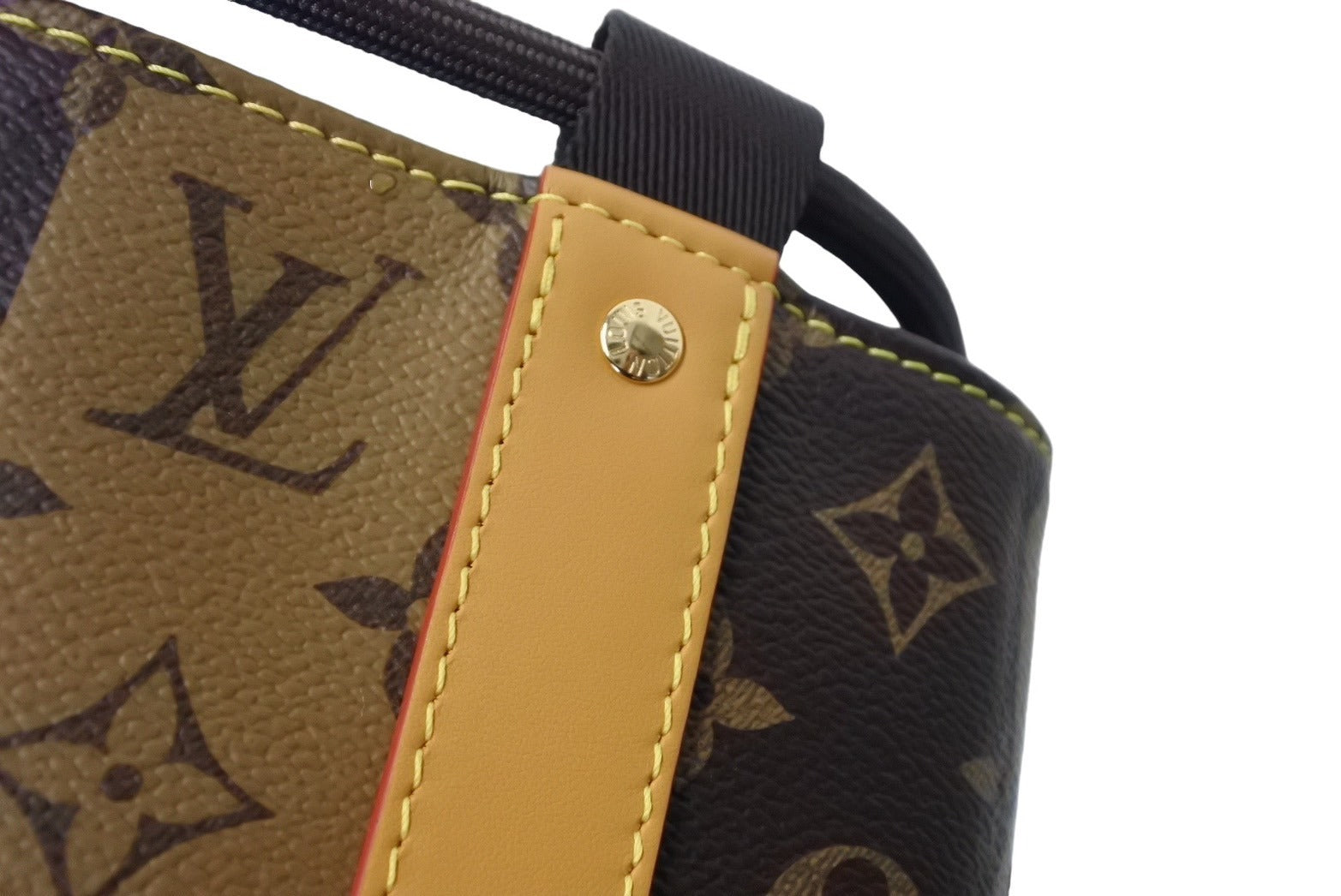 新品未使用 LOUIS VUITTON×NIGO ルイヴィトン ショルダーバッグ ランドネ メッセンジャー M45968 ゴールド金具 モノグラム  中古 66878 – Casanova Vintage