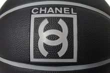 Load image into Gallery viewer, CHANEL シャネル BASKETBALL バスケットボール スポーツライン ココマーク ブラック グレー 美品 中古 66929